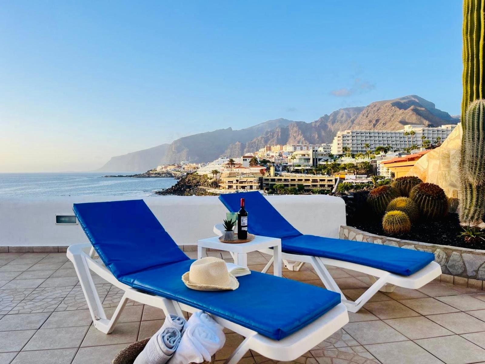 Beachfront Villa And Pool Puerto de Santiago  Kültér fotó
